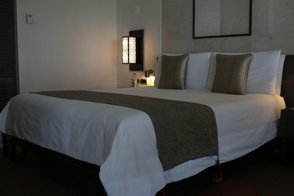 เดอะ ราวิซ โกวาลัม Hotel Thiruvananthapuram ภายนอก รูปภาพ
