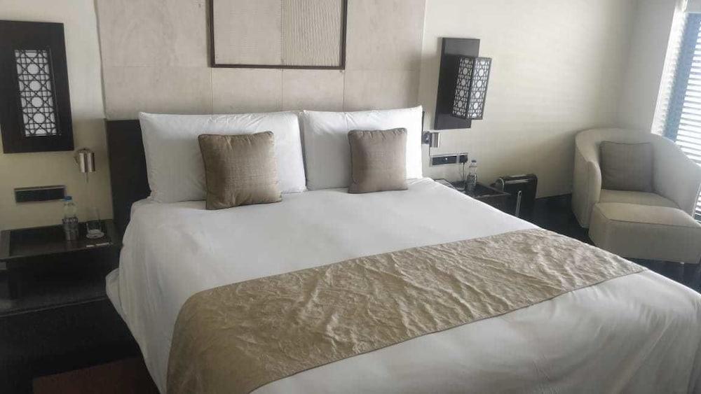 เดอะ ราวิซ โกวาลัม Hotel Thiruvananthapuram ภายนอก รูปภาพ