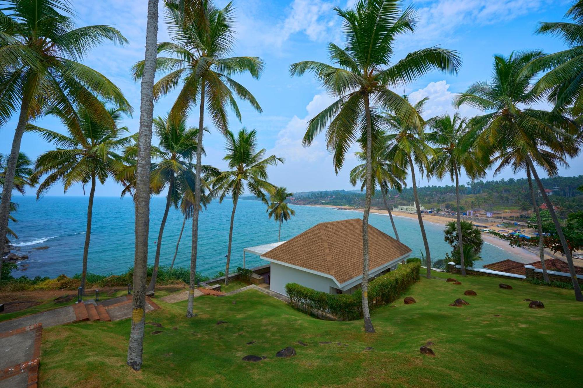 เดอะ ราวิซ โกวาลัม Hotel Thiruvananthapuram ภายนอก รูปภาพ