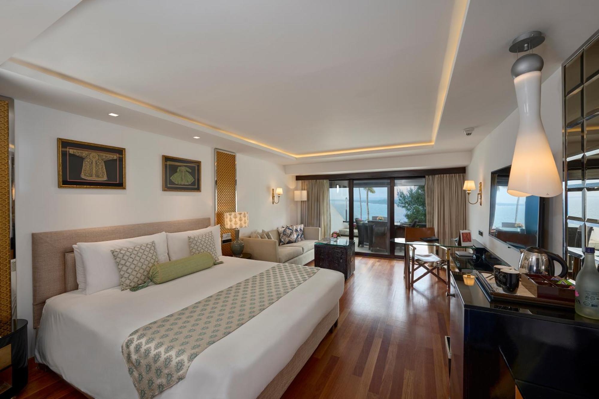 เดอะ ราวิซ โกวาลัม Hotel Thiruvananthapuram ภายนอก รูปภาพ