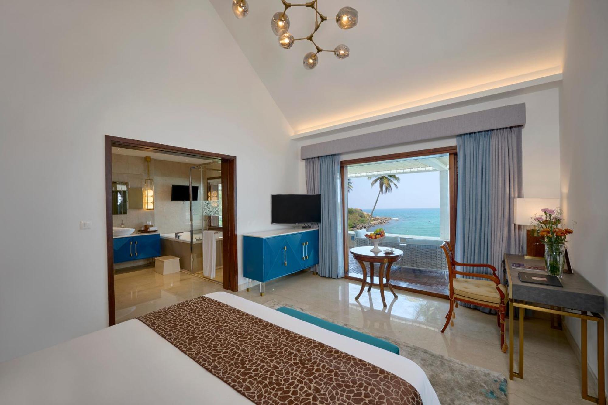 เดอะ ราวิซ โกวาลัม Hotel Thiruvananthapuram ภายนอก รูปภาพ