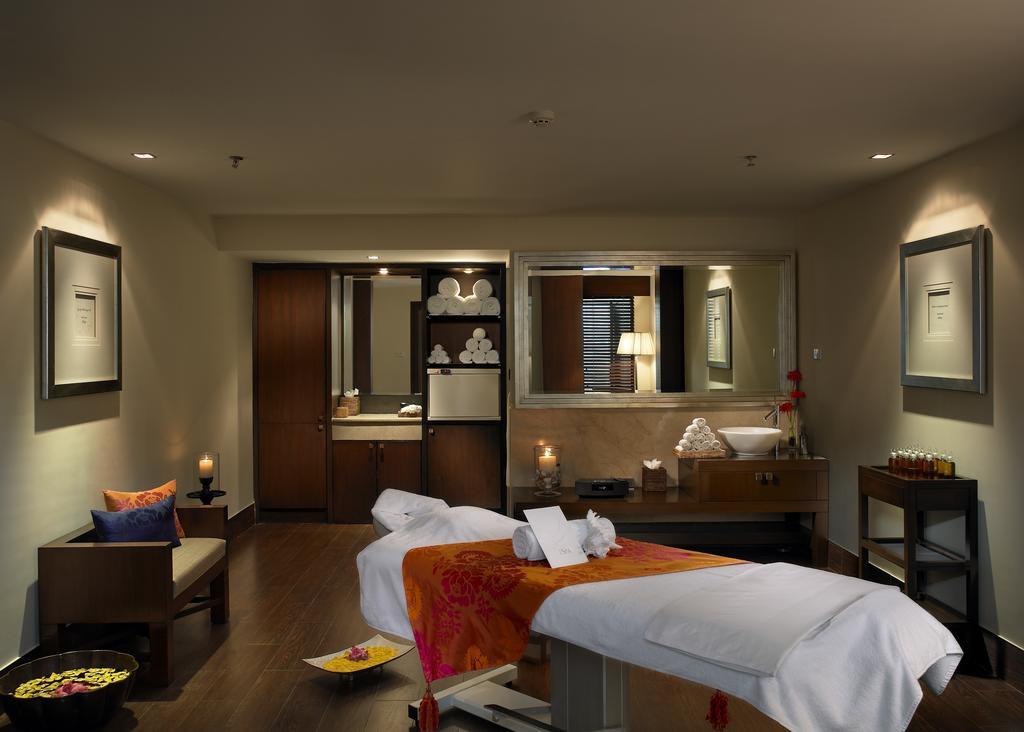 เดอะ ราวิซ โกวาลัม Hotel Thiruvananthapuram ภายนอก รูปภาพ