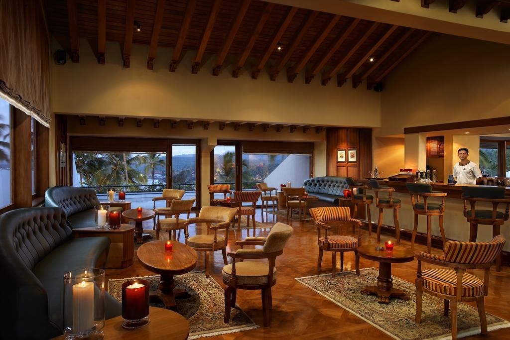 เดอะ ราวิซ โกวาลัม Hotel Thiruvananthapuram ร้านอาหาร รูปภาพ